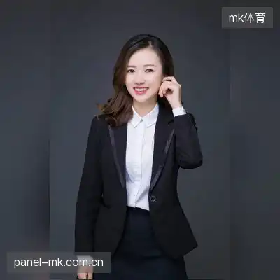 康月哲